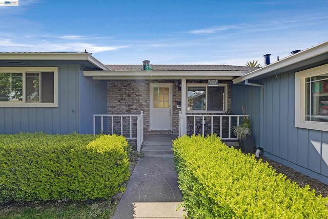 5266 Troy Ave, Fremont, CA 94536