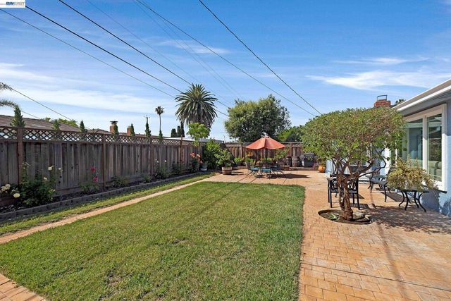 5266 Troy Ave, Fremont, CA 94536