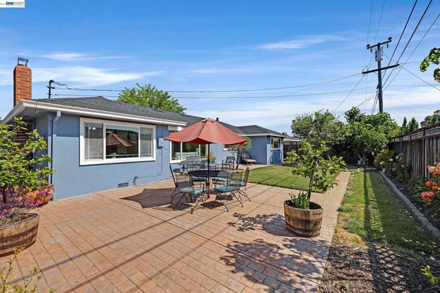 5266 Troy Ave, Fremont, CA 94536