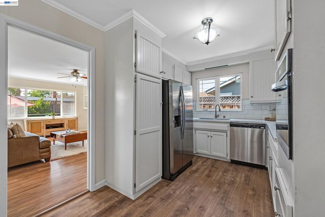 5266 Troy Ave, Fremont, CA 94536