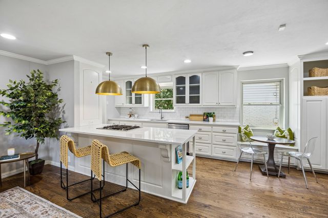 9955 Edgecliff Drive, Dallas, TX 75238