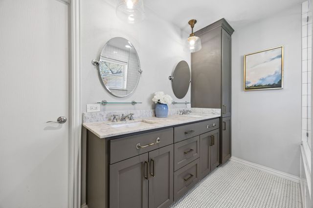 9955 Edgecliff Drive, Dallas, TX 75238