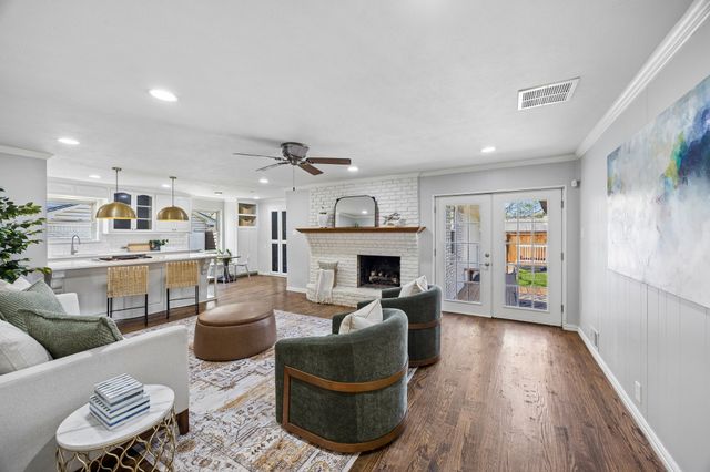 9955 Edgecliff Drive, Dallas, TX 75238