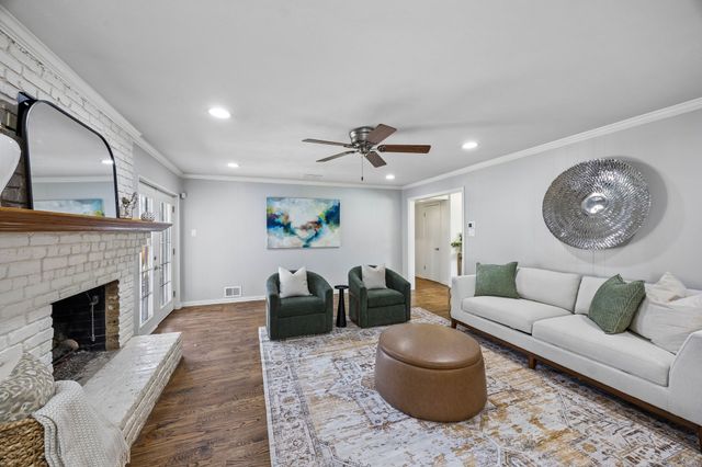 9955 Edgecliff Drive, Dallas, TX 75238