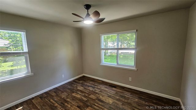8121 E 124th Street S, Bixby, OK 74008