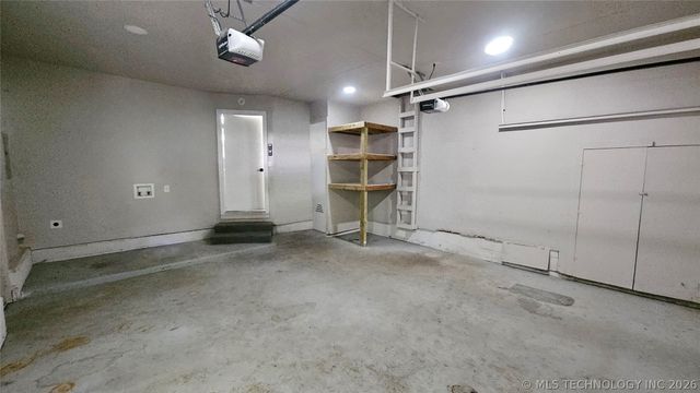 8121 E 124th Street S, Bixby, OK 74008