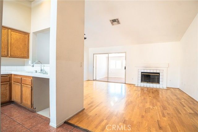 3243 E Avenue R4, Palmdale, CA 93550