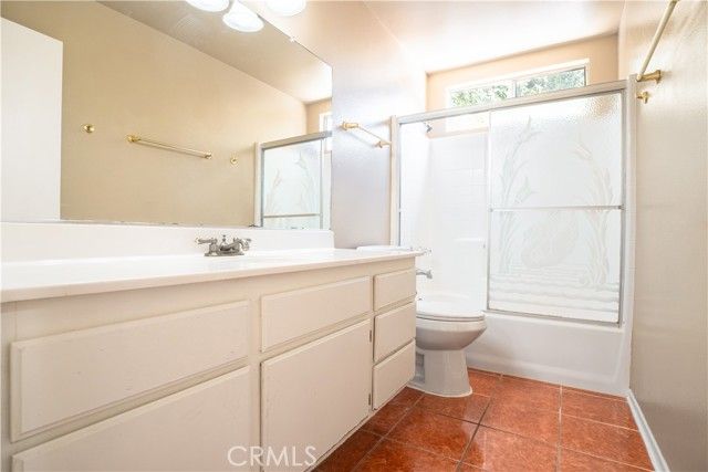 3243 E Avenue R4, Palmdale, CA 93550