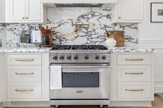 6865 Cardinal Drive, Mccordsville, IN 46055