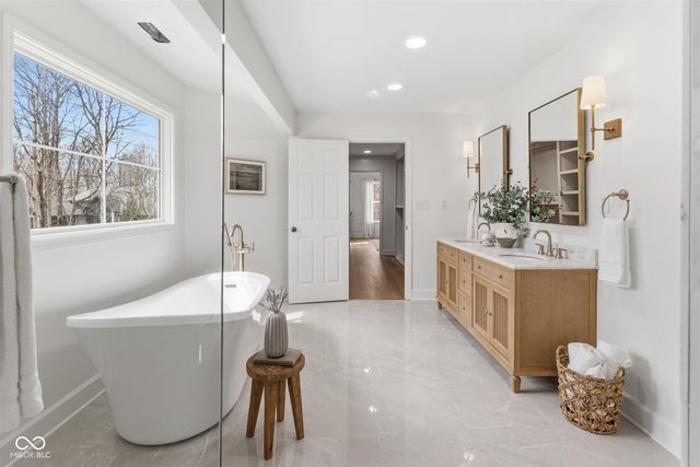 6865 Cardinal Drive, Mccordsville, IN 46055