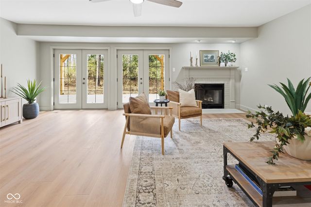 6865 Cardinal Drive, Mccordsville, IN 46055