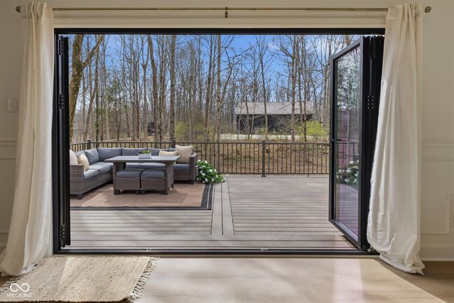 6865 Cardinal Drive, Mccordsville, IN 46055