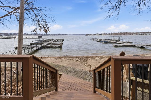 6865 Cardinal Drive, Mccordsville, IN 46055