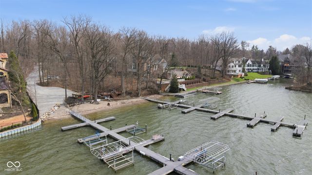 6865 Cardinal Drive, Mccordsville, IN 46055