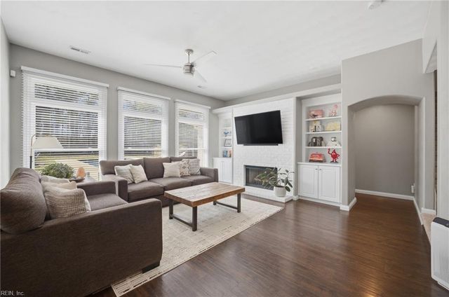 2337 Edmenton DR, Virginia Beach, VA 23456