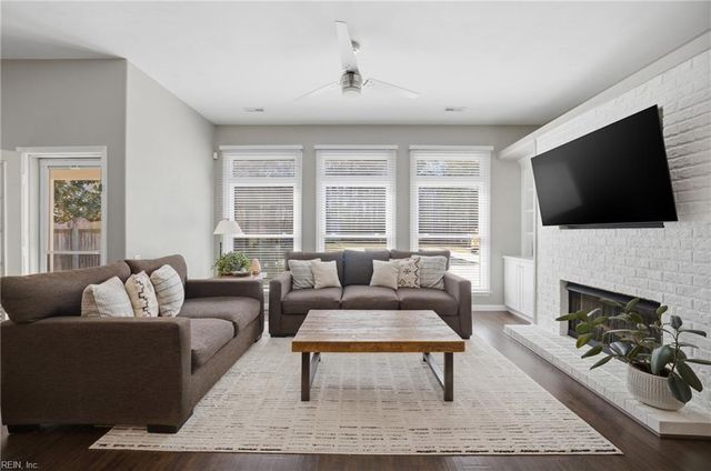 2337 Edmenton DR, Virginia Beach, VA 23456