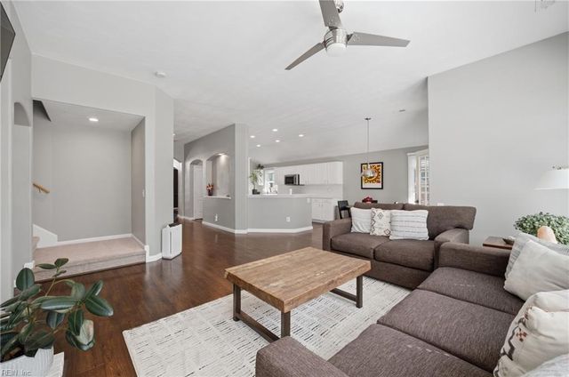 2337 Edmenton DR, Virginia Beach, VA 23456