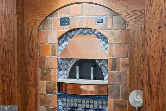 1534 N TROOPER RD, Worcester, PA 19490