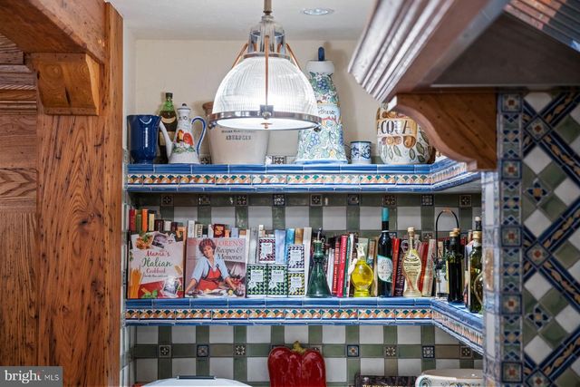 1534 N TROOPER RD, Worcester, PA 19490