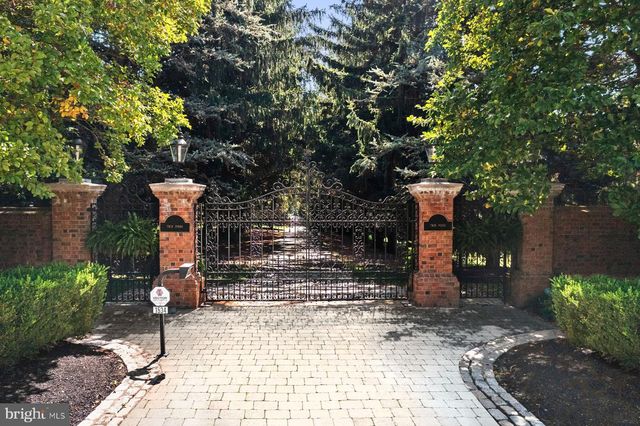 1534 N TROOPER RD, Worcester, PA 19490