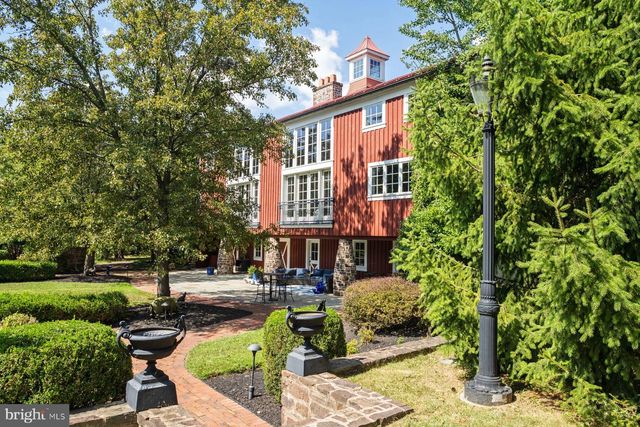 1534 N TROOPER RD, Worcester, PA 19490