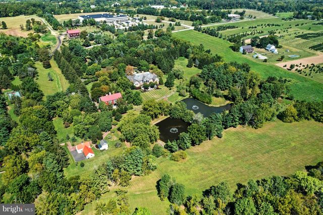 1534 N TROOPER RD, Worcester, PA 19490