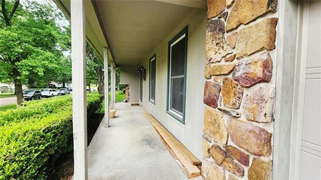 1302 Bitner Terrace, Pittsburg, KS 66762