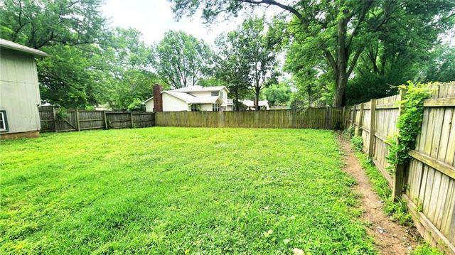 1302 Bitner Terrace, Pittsburg, KS 66762