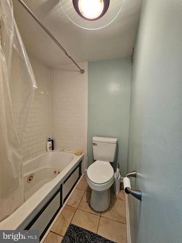 2621 WAGON DR, Alexandria, VA 22303