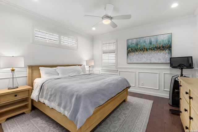 334 E Olmos Dr., Olmos Park, TX 78212