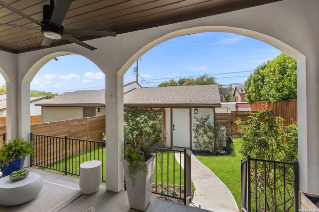 334 E Olmos Dr., Olmos Park, TX 78212