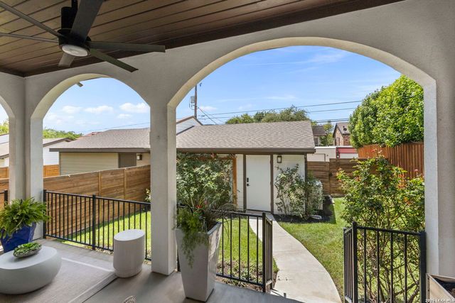 334 E Olmos Dr., Olmos Park, TX 78212