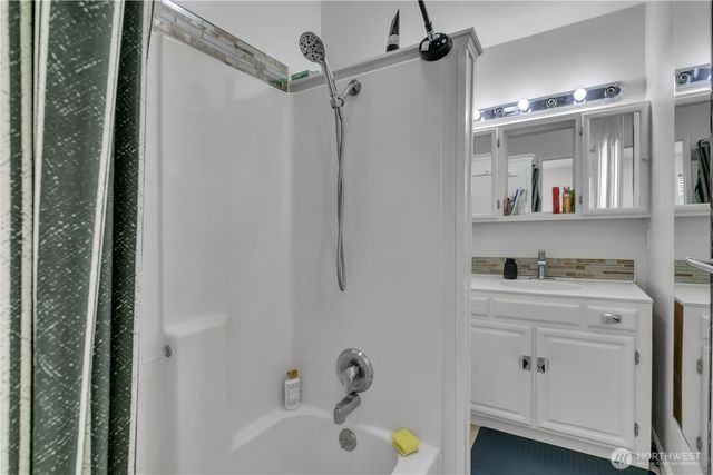 10709 Woodland Avenue E, Puyallup, WA 98373