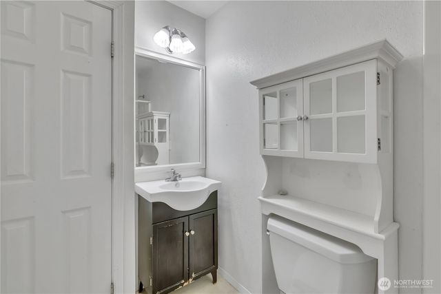 10709 Woodland Avenue E, Puyallup, WA 98373