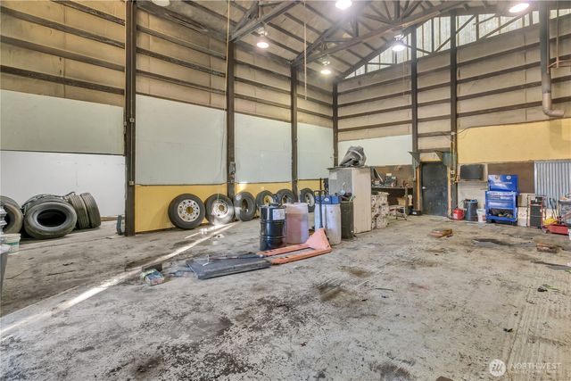 10709 Woodland Avenue E, Puyallup, WA 98373