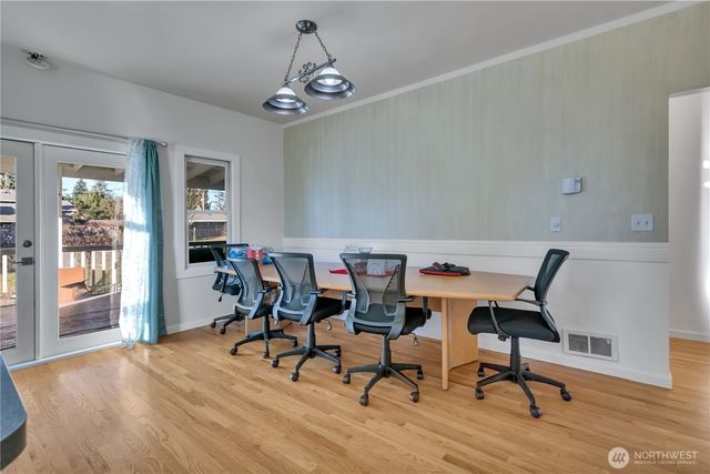 10709 Woodland Avenue E, Puyallup, WA 98373