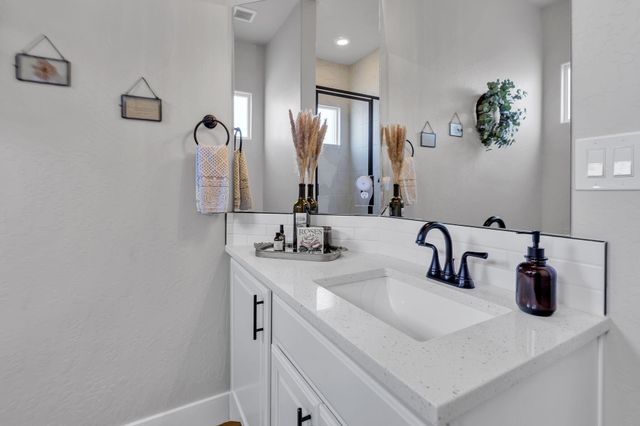 7712 Majesty Court NW, Albuquerque, NM 87107