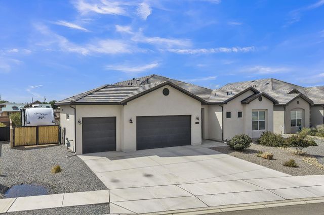7712 Majesty Court NW, Albuquerque, NM 87107