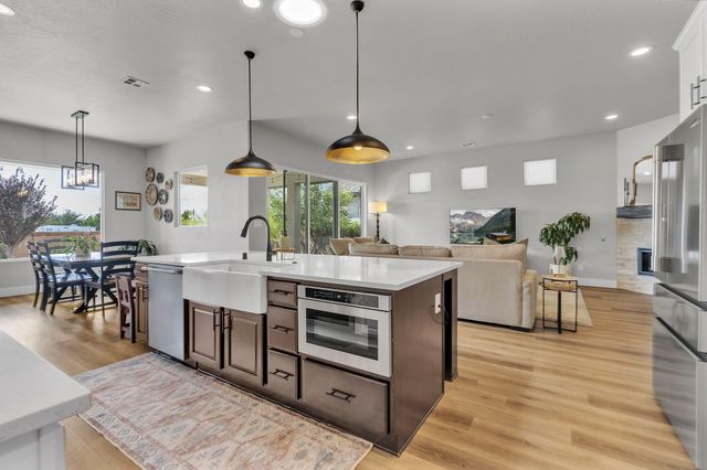 7712 Majesty Court NW, Albuquerque, NM 87107