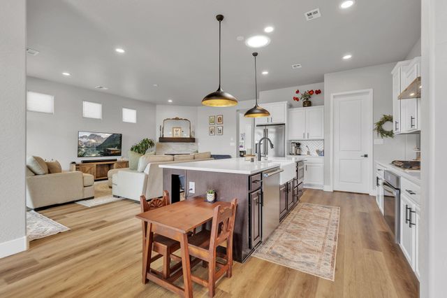 7712 Majesty Court NW, Albuquerque, NM 87107