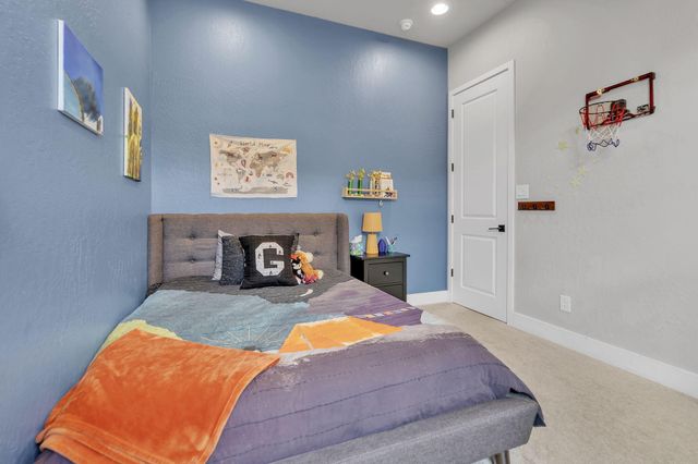 7712 Majesty Court NW, Albuquerque, NM 87107