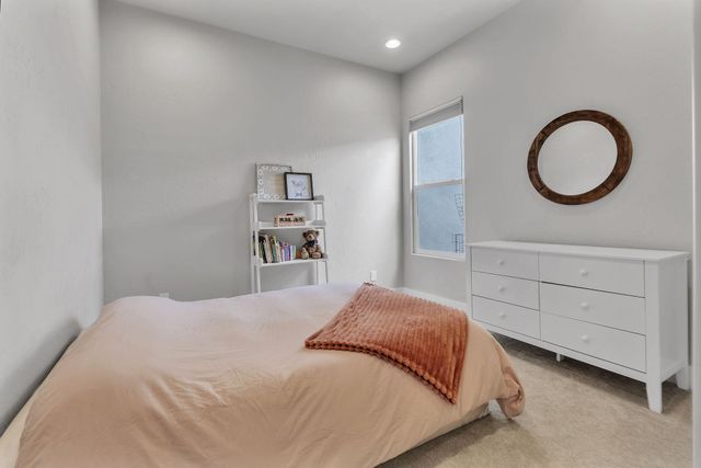7712 Majesty Court NW, Albuquerque, NM 87107