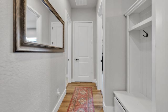 7712 Majesty Court NW, Albuquerque, NM 87107