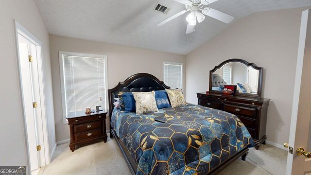 100 Hawthorn Drive, Carrollton, GA 30116