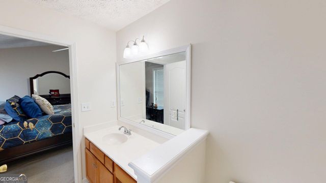 100 Hawthorn Drive, Carrollton, GA 30116