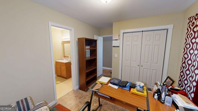 100 Hawthorn Drive, Carrollton, GA 30116