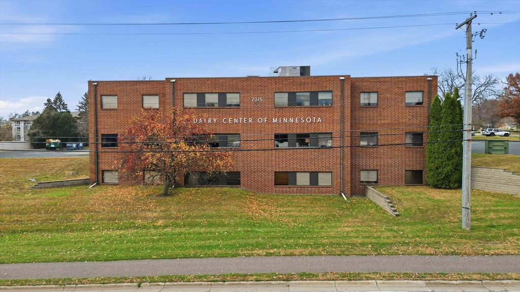 2015 Rice Street, Roseville, MN 55113 — exterior