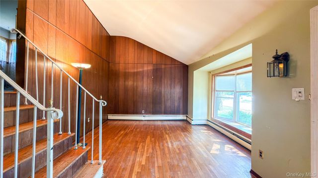 64 Grand Avenue, Lindenhurst, NY 11757