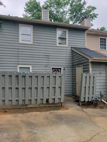 3500 Ten Oaks Court, Powder Springs, GA 30127