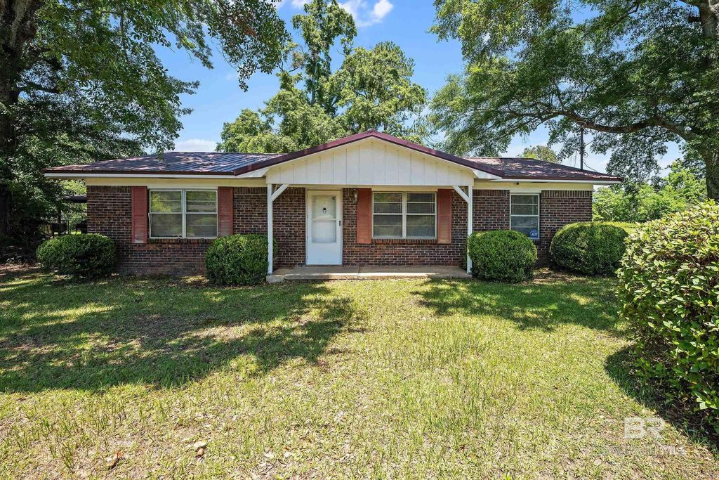 206 W Magnolia Street, Bay Minette, AL 36507